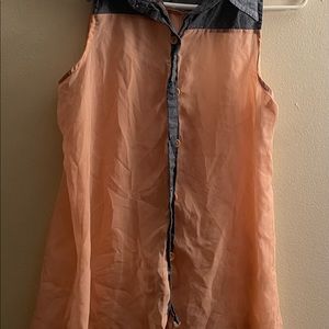 Sheer peach Collar top with an opening in the back